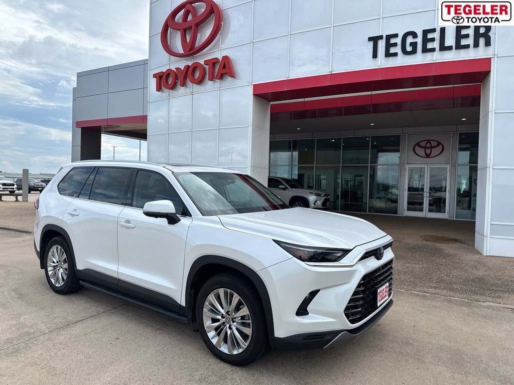 Used 2024 Toyota Grand Highlander AWD image 1