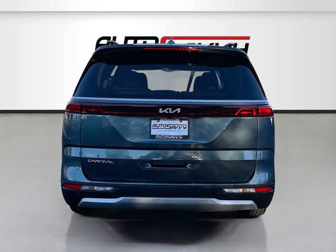 Used 2024 Kia Carnival SX image 6