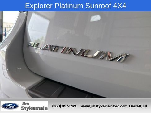 Used 2026 Ford Explorer Platinum w/ LUX Leather Package AWD/4WD image 9