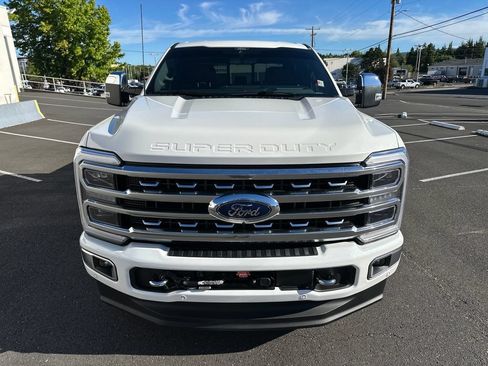 Used 2024 Ford F250 Platinum AWD/4WD image 10