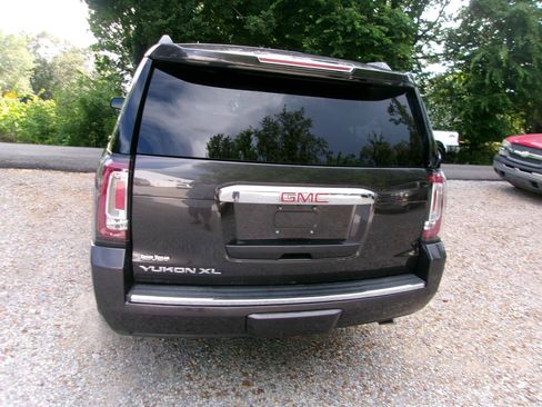 Used 2016 GMC Yukon XL Denali w/ Open Road Package AWD/4WD image 26