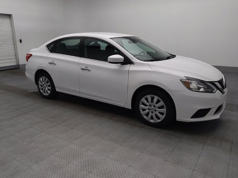 Used 2019 Nissan Sentra S FWD image 11