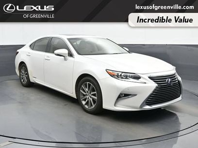 Used 2017 Lexus ES 300h w/ Luxury Package
