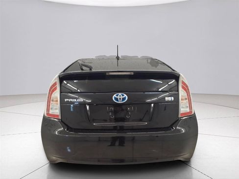 Used 2015 Toyota Prius Four FWD image 5