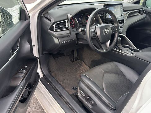 Used 2023 Toyota Camry XSE w/ Navigation Package image 8