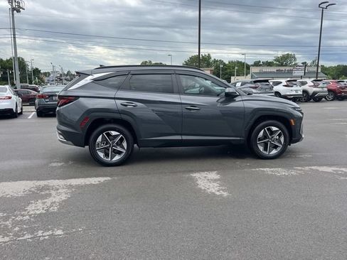 Certified 2025 Hyundai Tucson SEL AWD/4WD image 4
