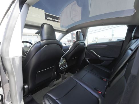 Used 2026 Tesla Model Y AWD image 29