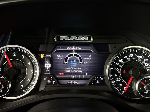 Used 2025 RAM 1500 Big Horn image 15