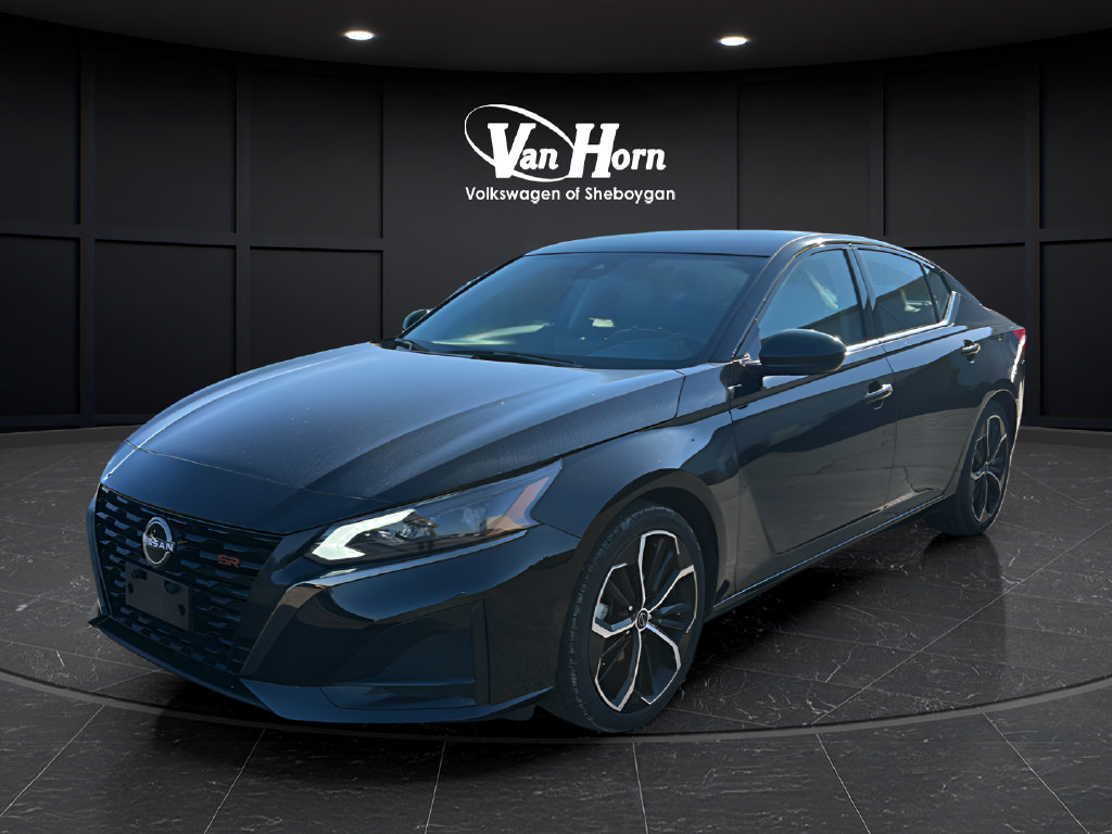 Certified 2024 Nissan Altima 2.5 SR FWD image 3