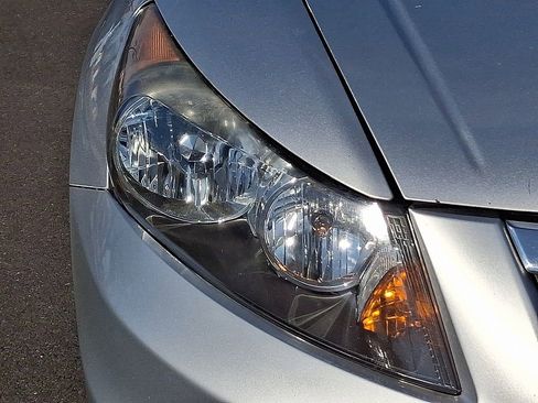 Used 2012 Honda Accord LX image 10