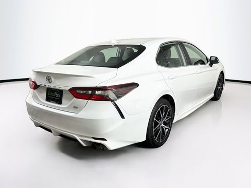 Used 2024 Toyota Camry SE FWD image 9