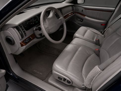 Used 2002 Buick Park Avenue Ultra w/ Gran Touring Pkg FWD image 6