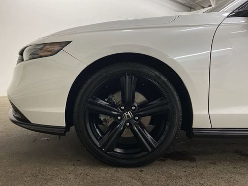 Used 2023 Honda Accord Sport image 12
