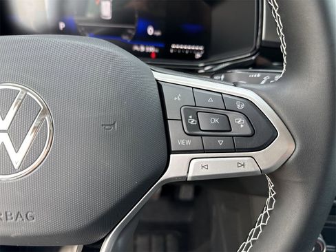 New 2025 Volkswagen Taos S image 20