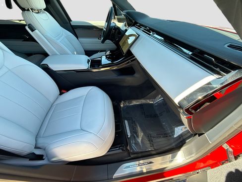 New 2026 Land Rover Range Rover Sport SE image 15