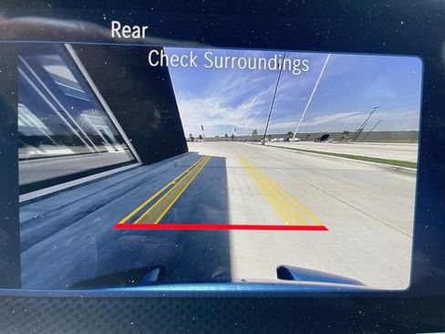 New 2025 Mercedes-Benz CLA 35 AMG 4MATIC image 11