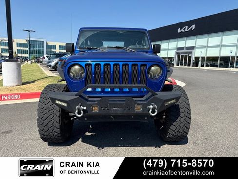 Used 2018 Jeep Wrangler Sport AWD/4WD image 3