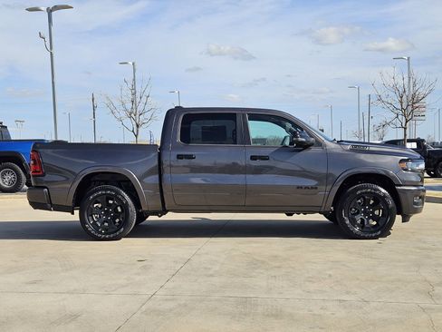 New 2026 RAM 1500 4x4 Crew Cab image 7