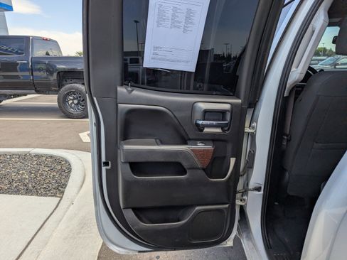 Used 2017 GMC Sierra 1500 SLE w/ Suspension Package, Off-Road AWD/4WD image 28