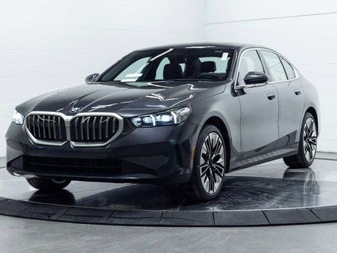 New 2026 BMW 530i xDrive image 8
