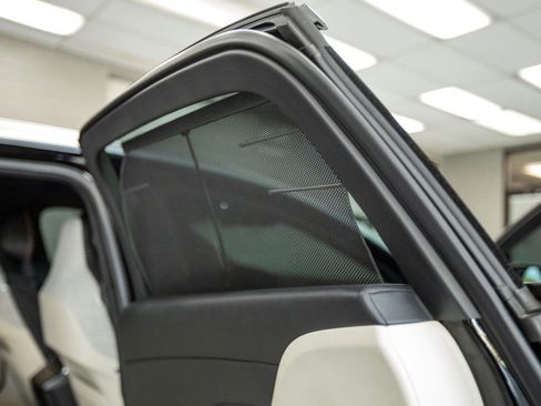 Used 2022 Lucid Air Grand Touring image 36