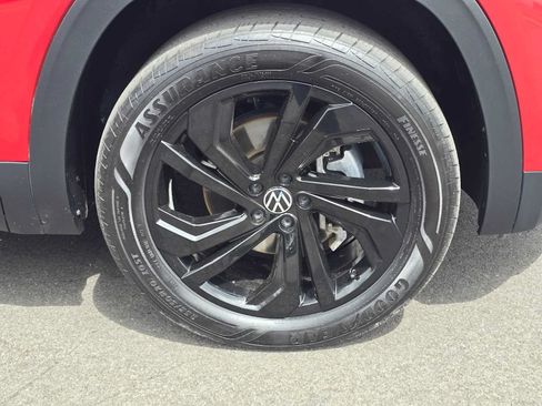 Used 2023 Volkswagen Atlas SE AWD/4WD image 9