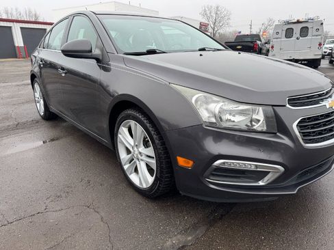 Used 2015 Chevrolet Cruze LTZ image 12