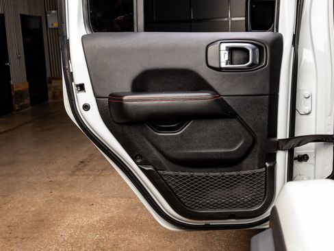 Used 2024 Jeep Wrangler Unlimited Rubicon image 38