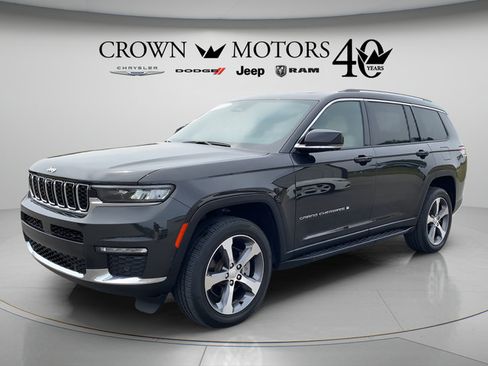 Used 2023 Jeep Grand Cherokee L Limited w/ Luxury Tech Group II AWD/4WD image 1