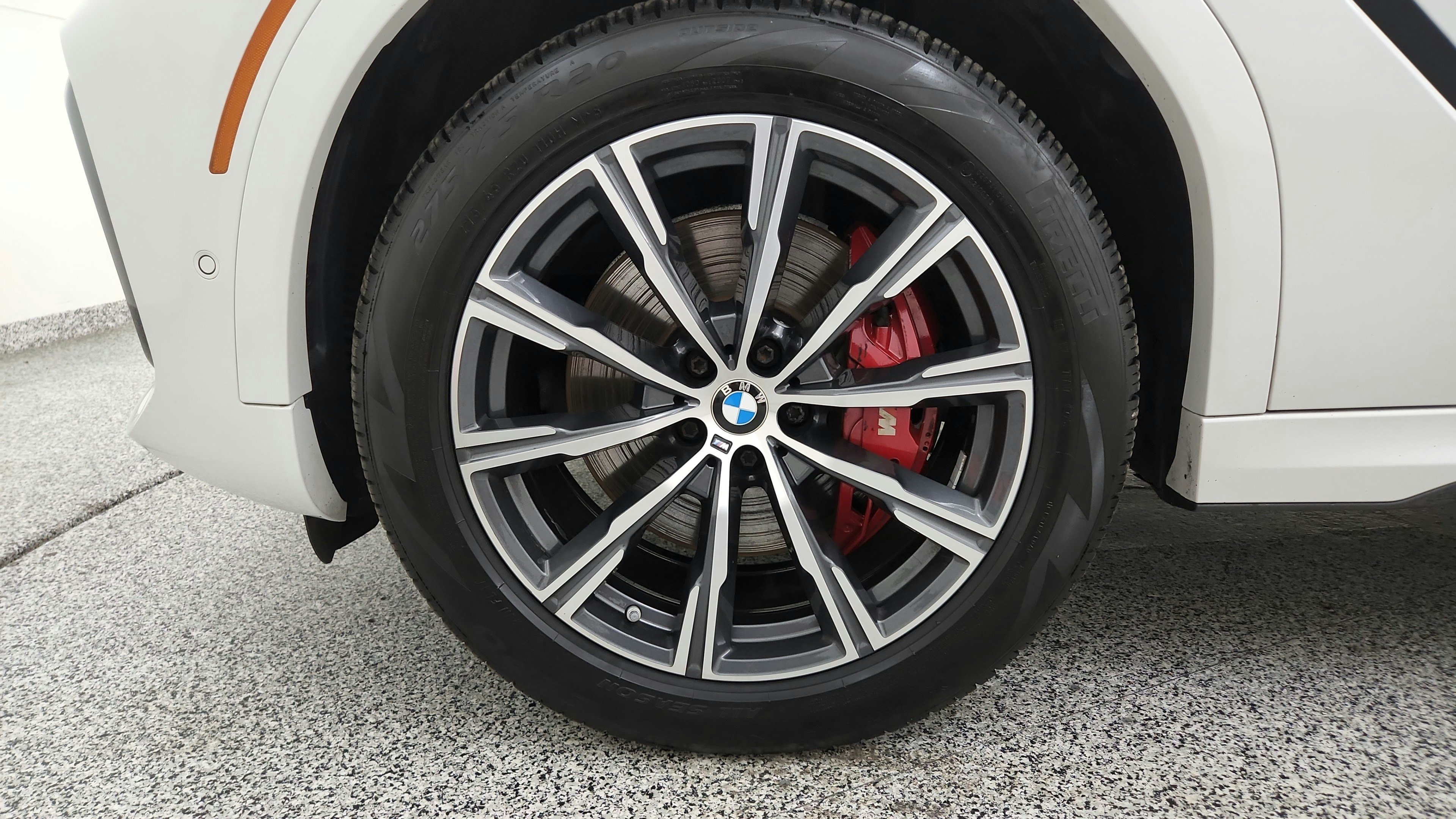 Used 2022 BMW X6 xDrive40i w/ M Sport Package AWD/4WD image 38