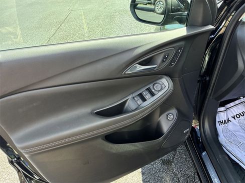 Used 2025 Buick Encore GX Avenir w/ Avenir Convenience Package image 13