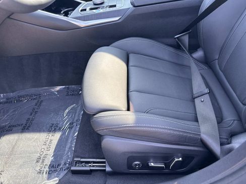 Certified 2025 BMW i4 eDrive40 w/ Premium Package RWD image 15