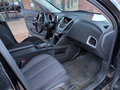 Used 2017 Chevrolet Equinox LT w/ Convenience Package FWD image 28