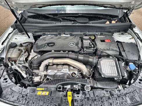 Used 2025 Mercedes-Benz GLB 250 image 13
