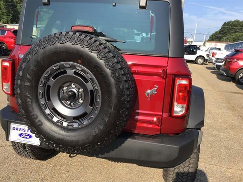 New 2025 Ford Bronco 4-Door w/ Sasquatch Package image 11