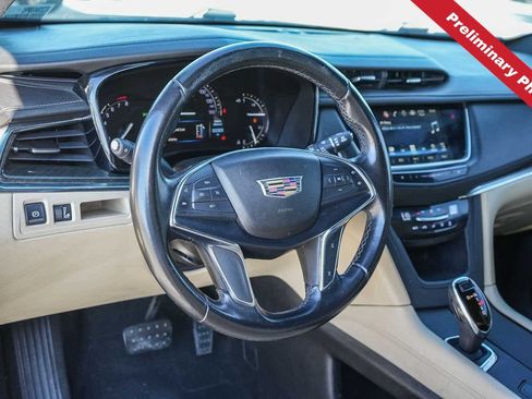 Used 2019 Cadillac XT5 FWD image 14