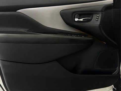 Used 2020 Nissan Murano SL image 26