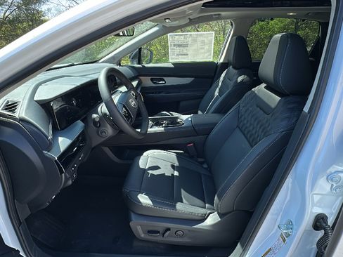New 2026 Nissan Murano Platinum w/ Cargo Package AWD/4WD image 7