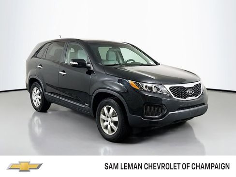 Used 2011 Kia Sorento LX image 1