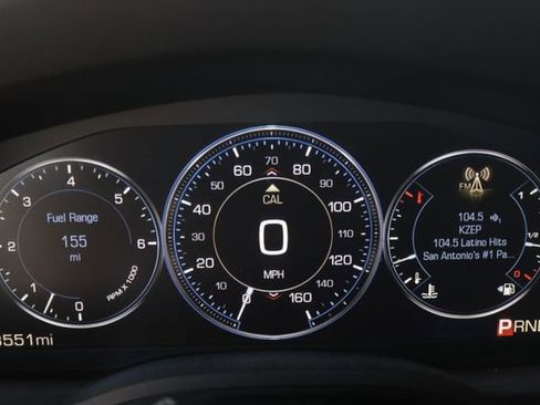 Used 2015 Cadillac Escalade Premium image 14