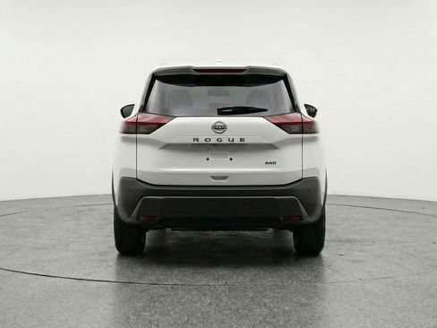 Used 2025 Nissan Rogue SV AWD/4WD image 7