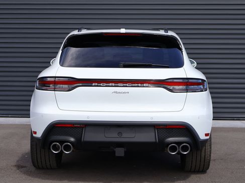 New 2026 Porsche Macan image 10