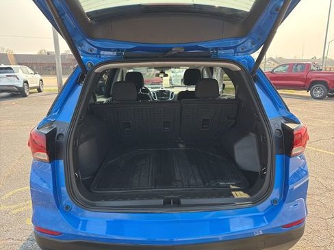 Used 2024 Chevrolet Equinox LT image 18