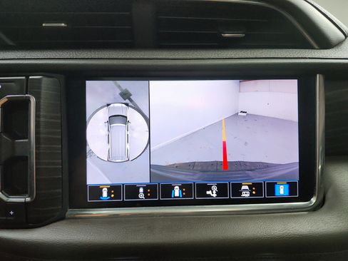 Used 2021 GMC Yukon Denali w/ Denali Premium Package AWD/4WD image 33