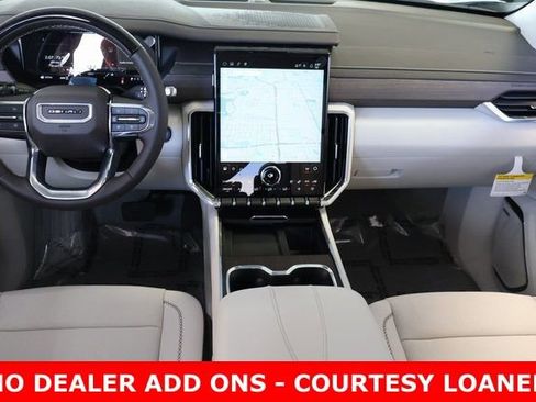 New 2026 GMC Acadia Denali w/ Super Cruise Package image 15