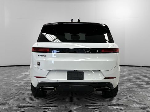 Used 2024 Land Rover Range Rover Sport Dynamic SE AWD/4WD image 3