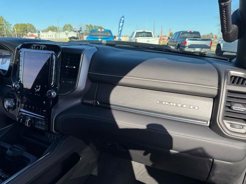 Used 2021 RAM 1500 Limited w/ Night Edition image 15
