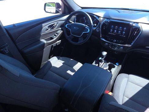 Used 2023 Chevrolet Traverse LT FWD image 13