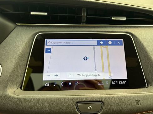 Used 2019 Cadillac XT4 Premium Luxury AWD/4WD image 28