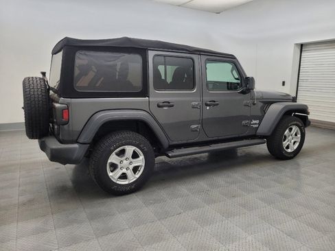 Used 2018 Jeep Wrangler Unlimited Sport S AWD/4WD image 10
